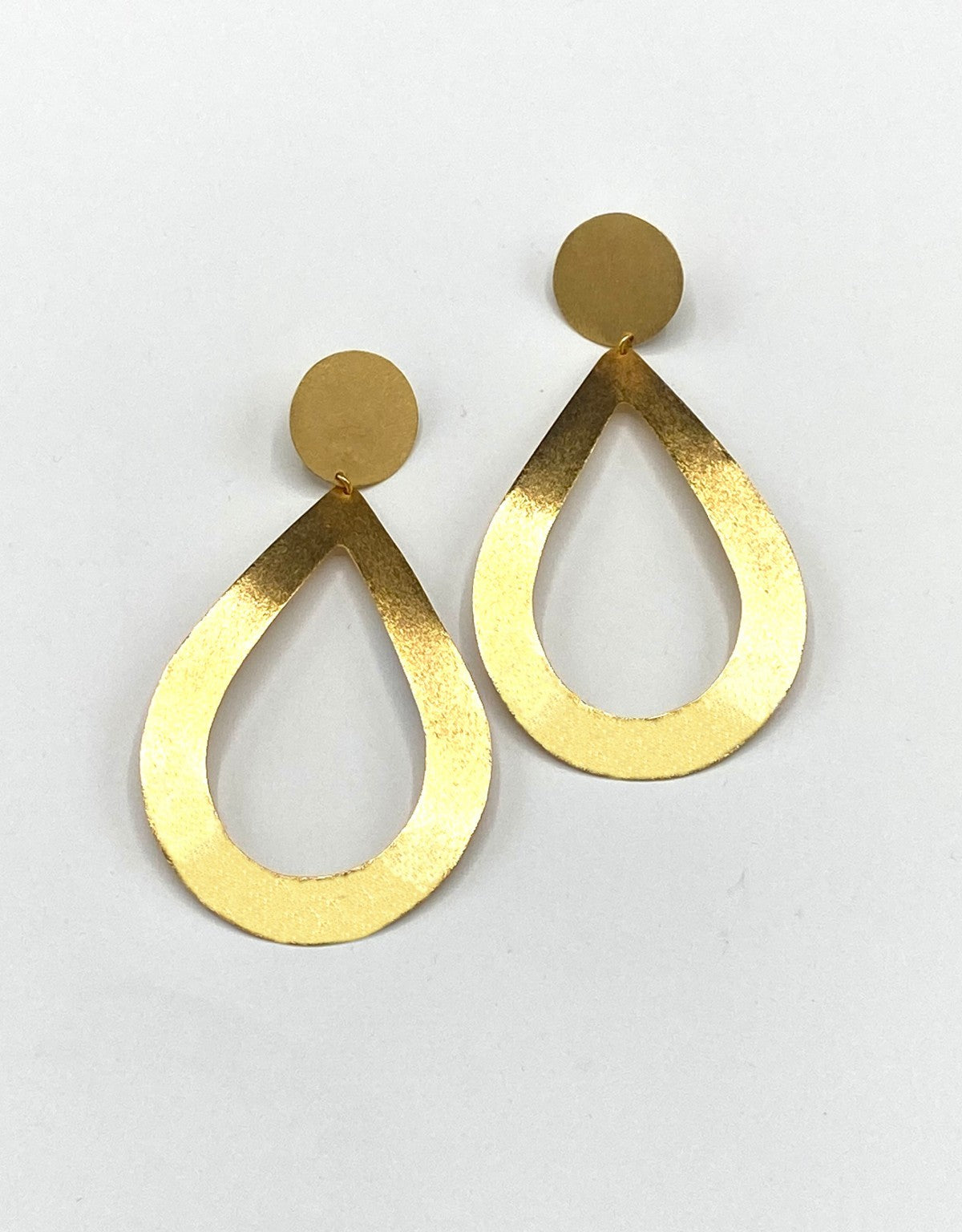 Aretes GOTA HUECA